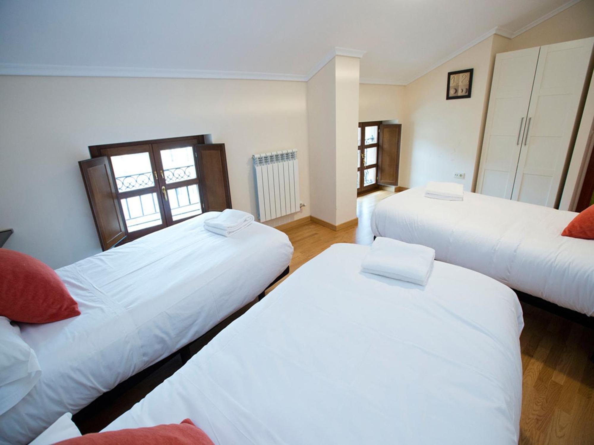 Apartamentos Senorio De Haro 3000 Exteriér fotografie